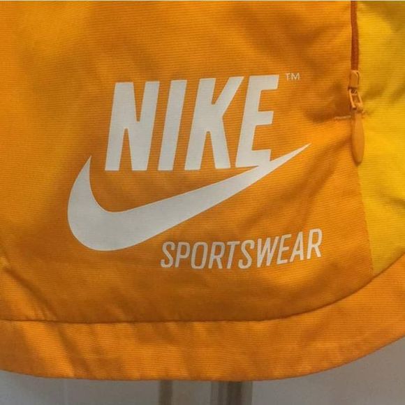 NEW Women's Large NIKE Sportswear Drawstring Running Shorts 855713-804 Orange - Picture 8 of 8